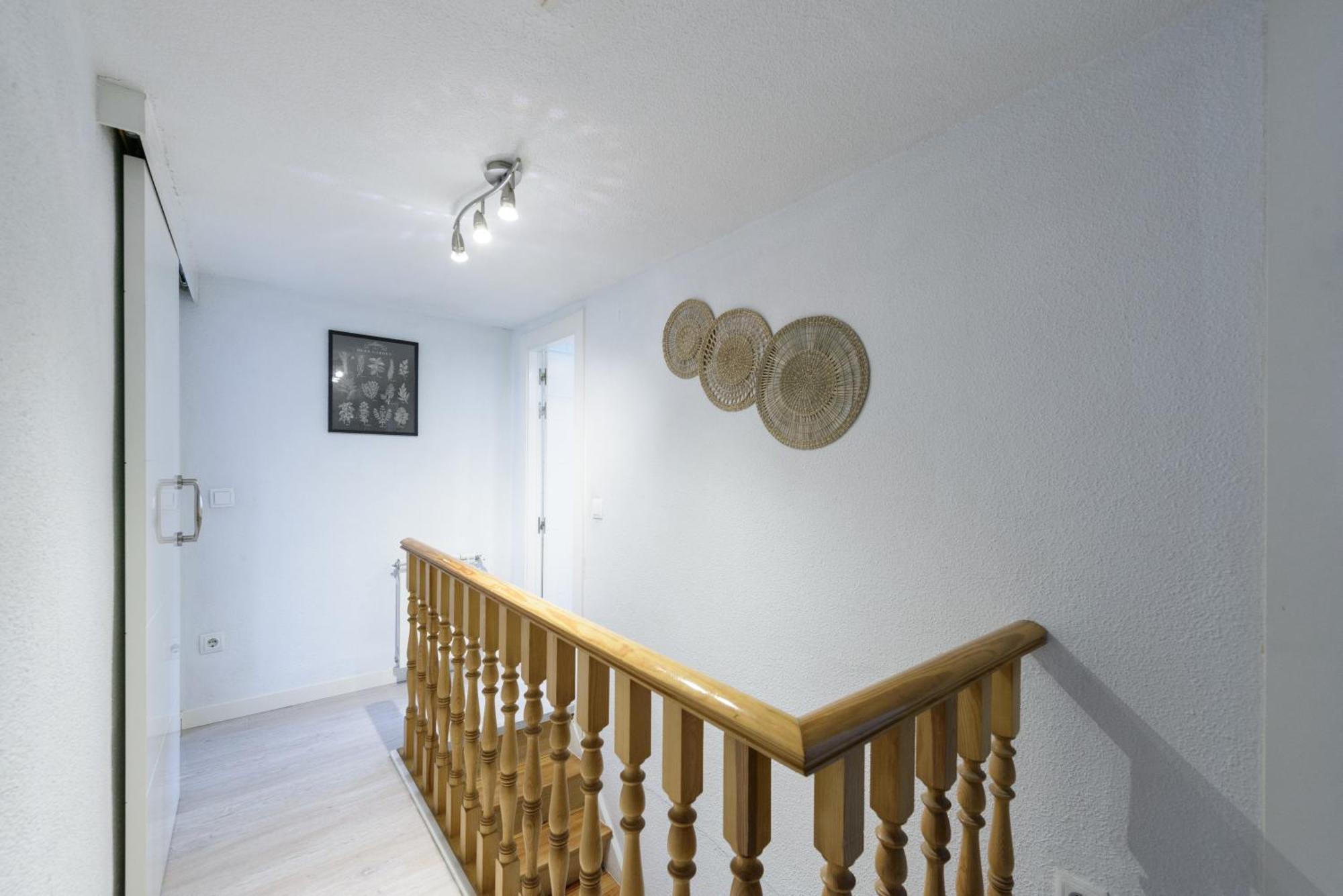 Sabadell Calle, Casa Familiar De 3 Dormitorios Con Terraza Junto Metro Fuencarral Madrid Exteriör bild