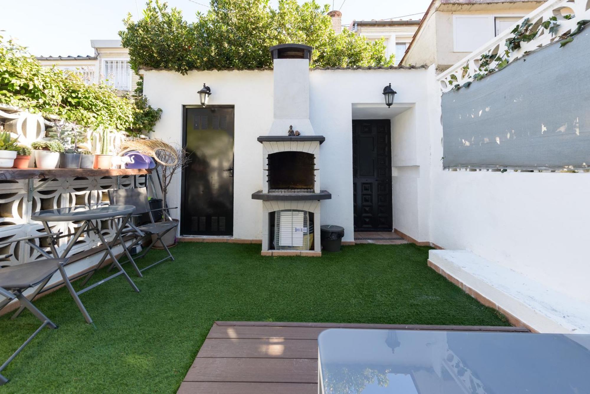 Sabadell Calle, Casa Familiar De 3 Dormitorios Con Terraza Junto Metro Fuencarral Madrid Exteriör bild