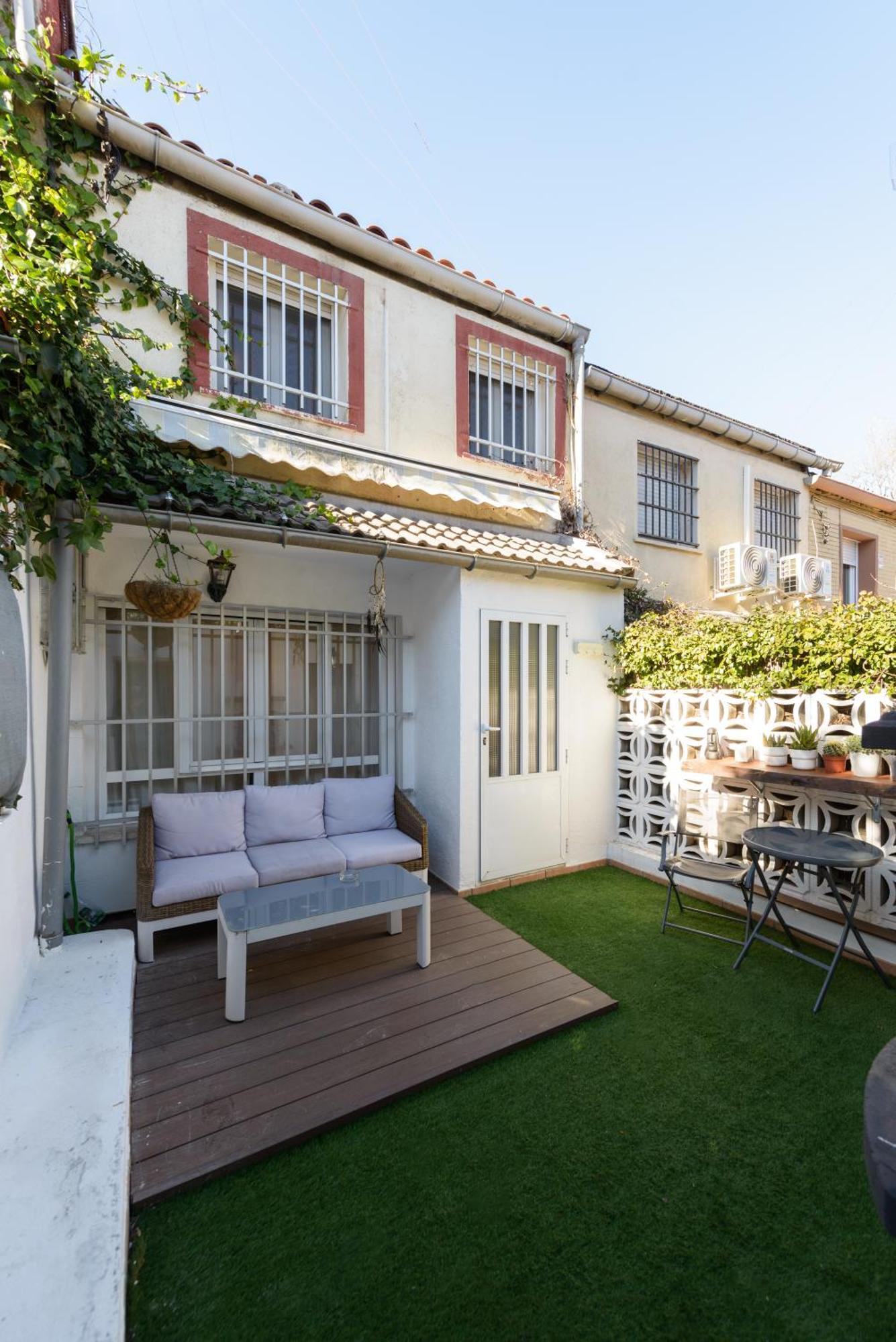 Sabadell Calle, Casa Familiar De 3 Dormitorios Con Terraza Junto Metro Fuencarral Madrid Exteriör bild